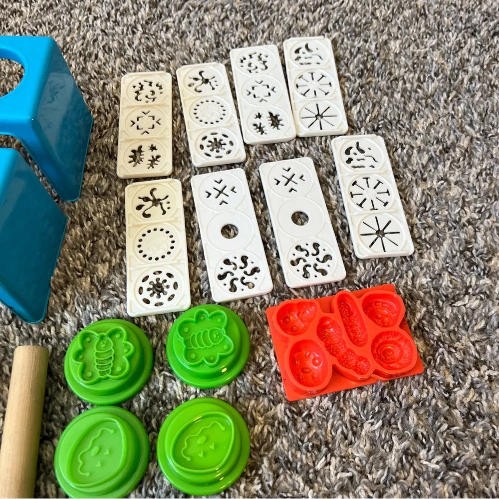 Play-doh Vintage 1980 Microscope Crank Out Crazy Critters In Box Set Kenner‎
